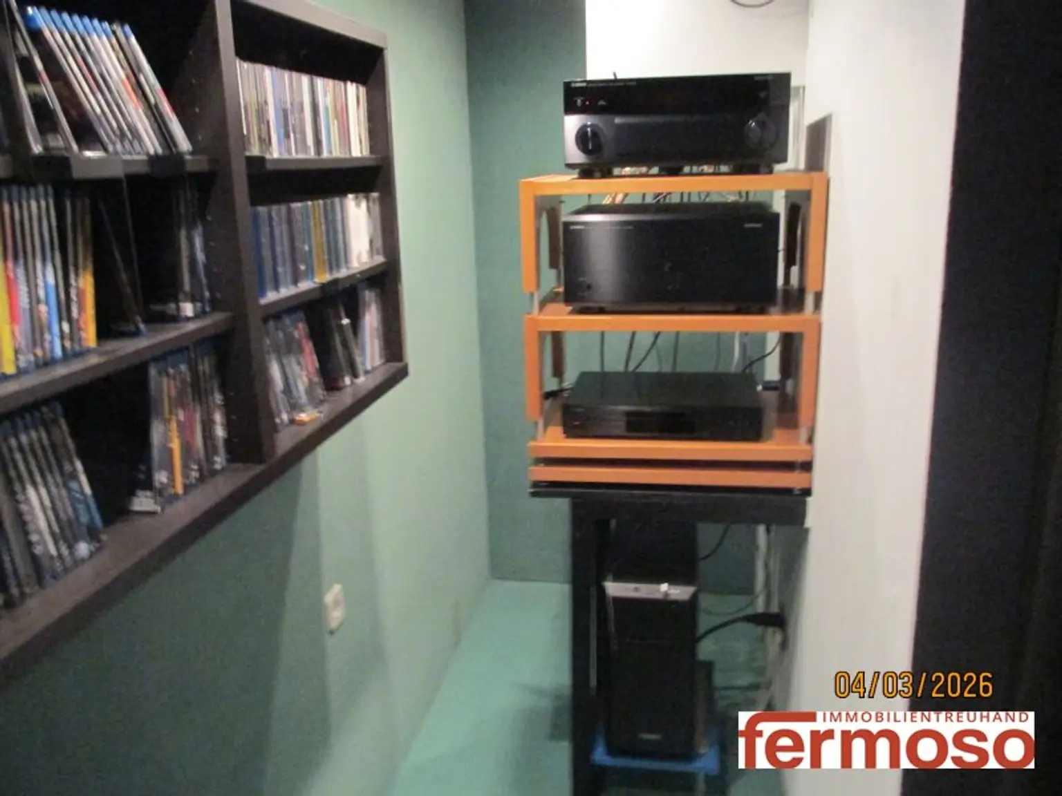 Traumhafter Bungalow vollunterkellert mit Fitness und Kino, perfekt und gepflegt mit wunderbaren Garten