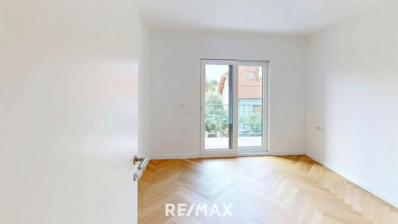 ETWAS GANZ BESONDERES Neuwertige Villa in Grün und Ruhelage mit gepflegtem Garten in privilegierter Lage Wien 1210