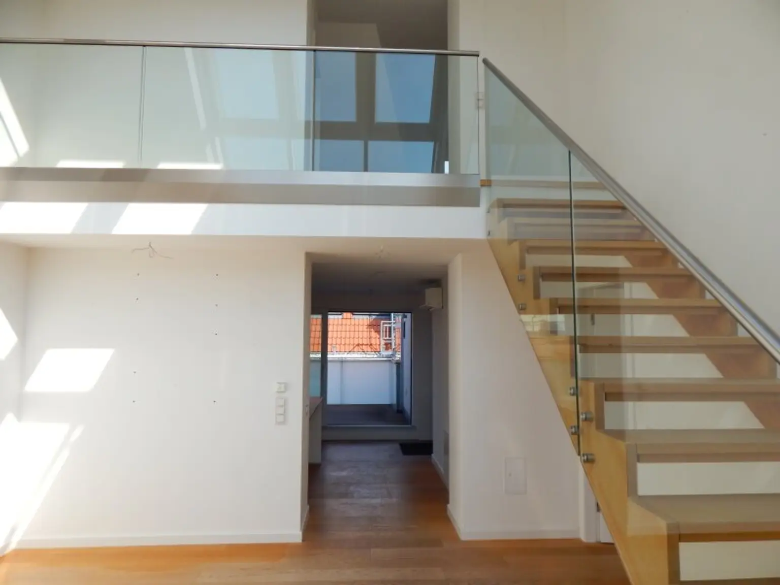 Wohntraum helle und ruhige Dachterrassenwohnung mit Fernsicht