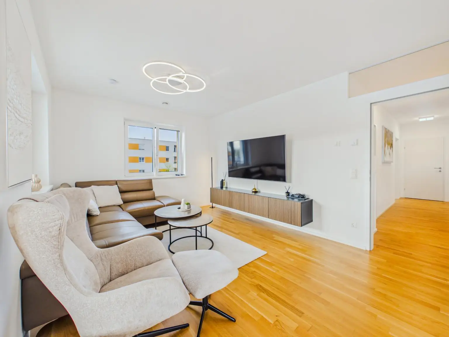 Wohn- und Essbereich 10