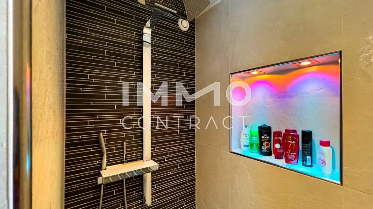 EG: Bad 1 - Wellness-Dusche