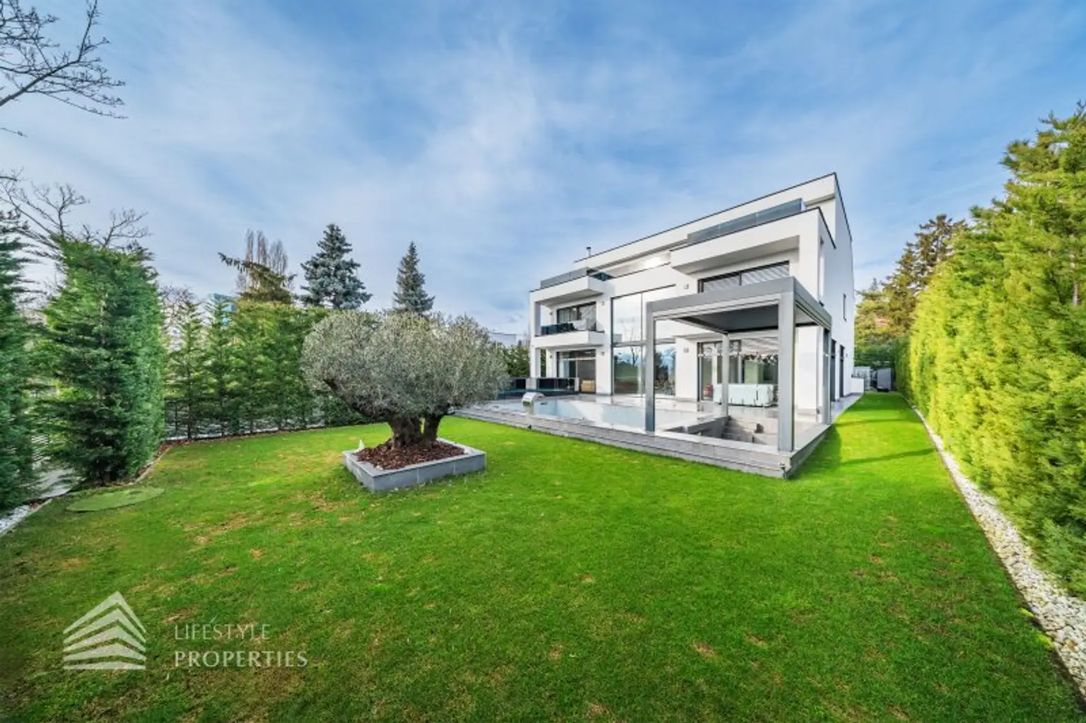 Grandiose Luxusvilla mit Pool - Ihr Rückzugsort Nähe Wienerberg