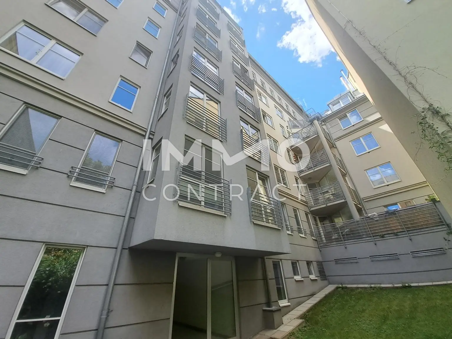 Hübsche DG-Maisonette Wohnung in der Laudongasse für