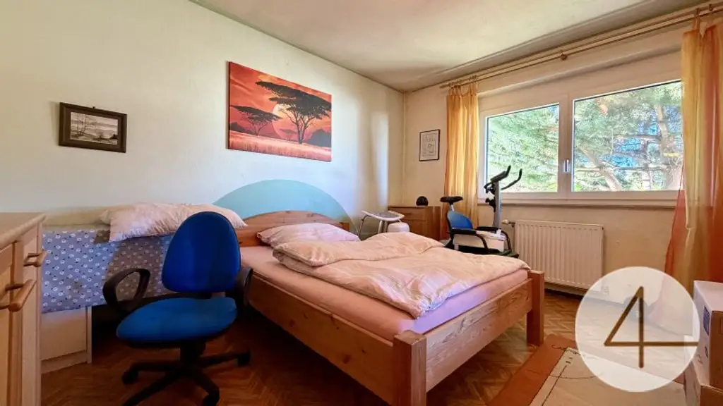 „Traumhaus mit Wintergarten Teich und Pool – Wohnen auf 727 m² in idyllischer Lage“