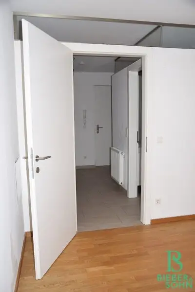 Blick Zimmer Vorraum