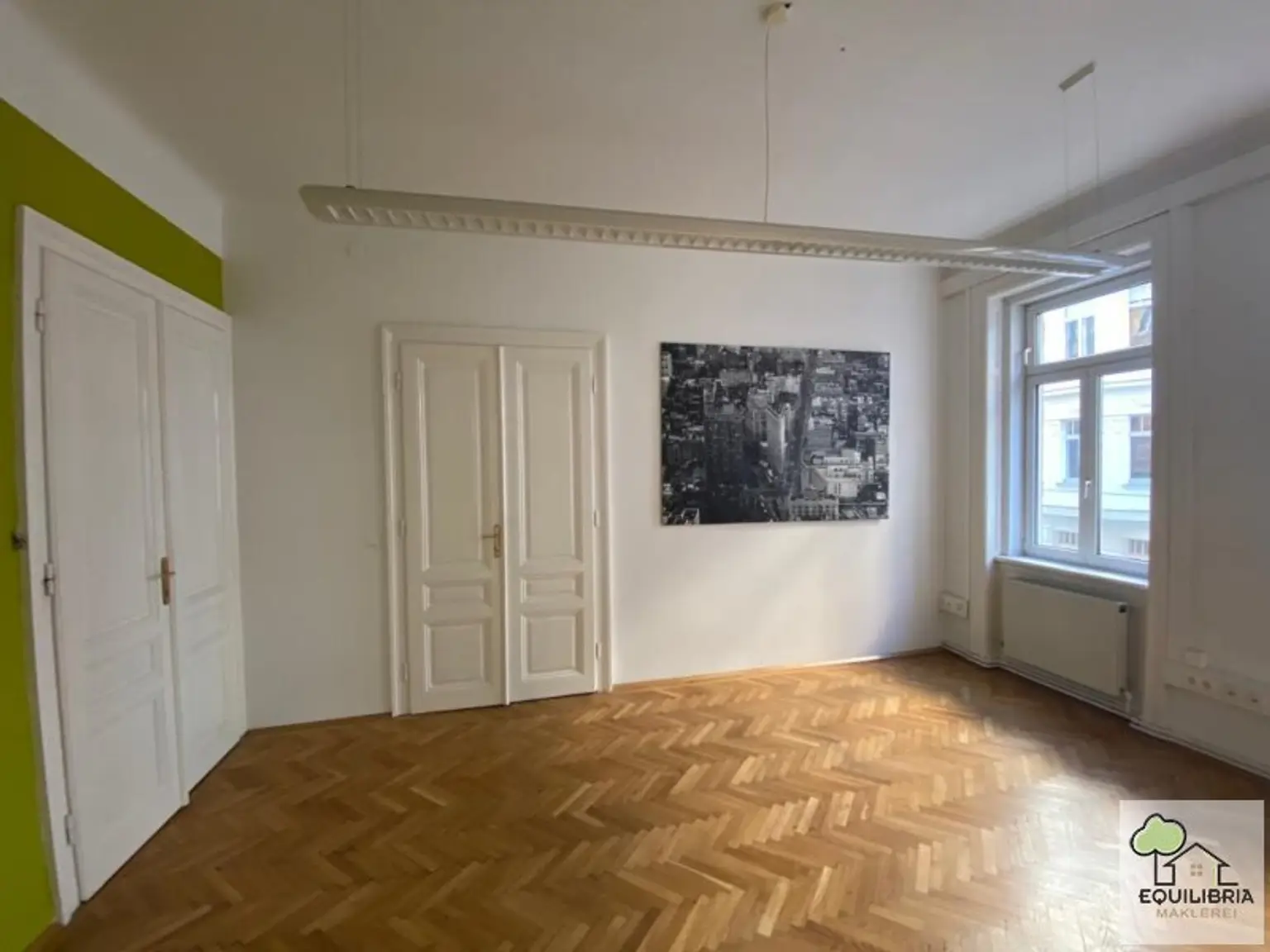 MODERNES ALTBAUBÜRO IN ZENTRALER LAGE