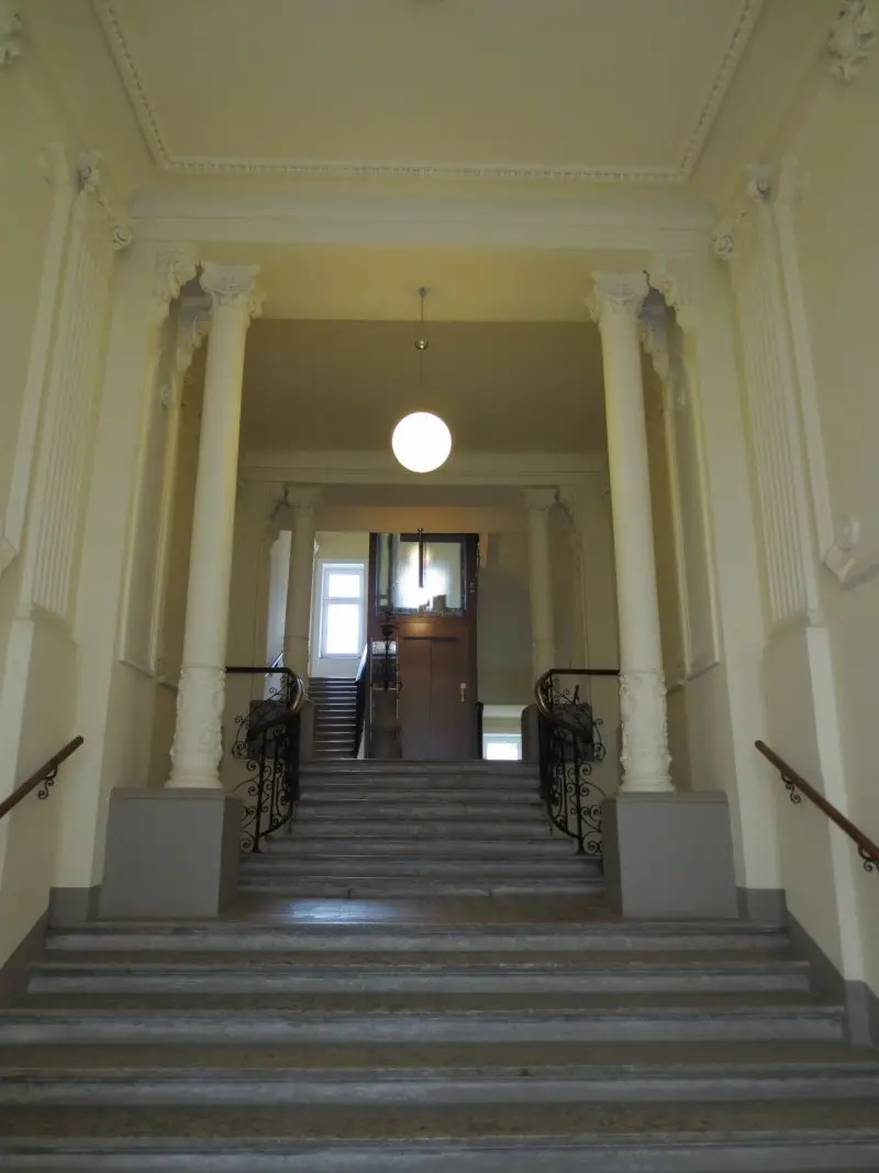DB14109880_5CD4