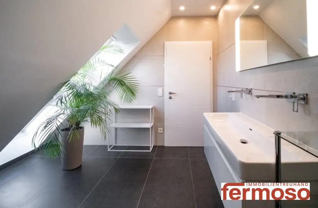 Exklusives Theresiana-Penthouse: Eleganz & Großzügigkeit über den Dächern Wiens