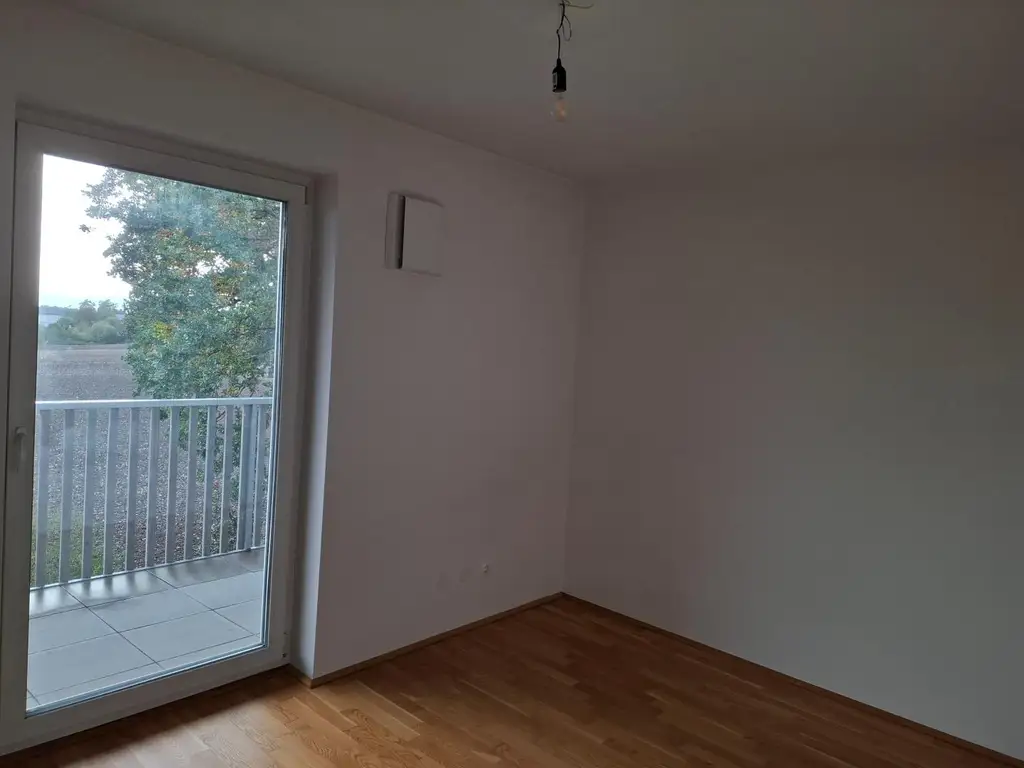 *** 2-Zimmer-Wohnung mit Loggia und Tiefgaragenstellplatz zu vermieten