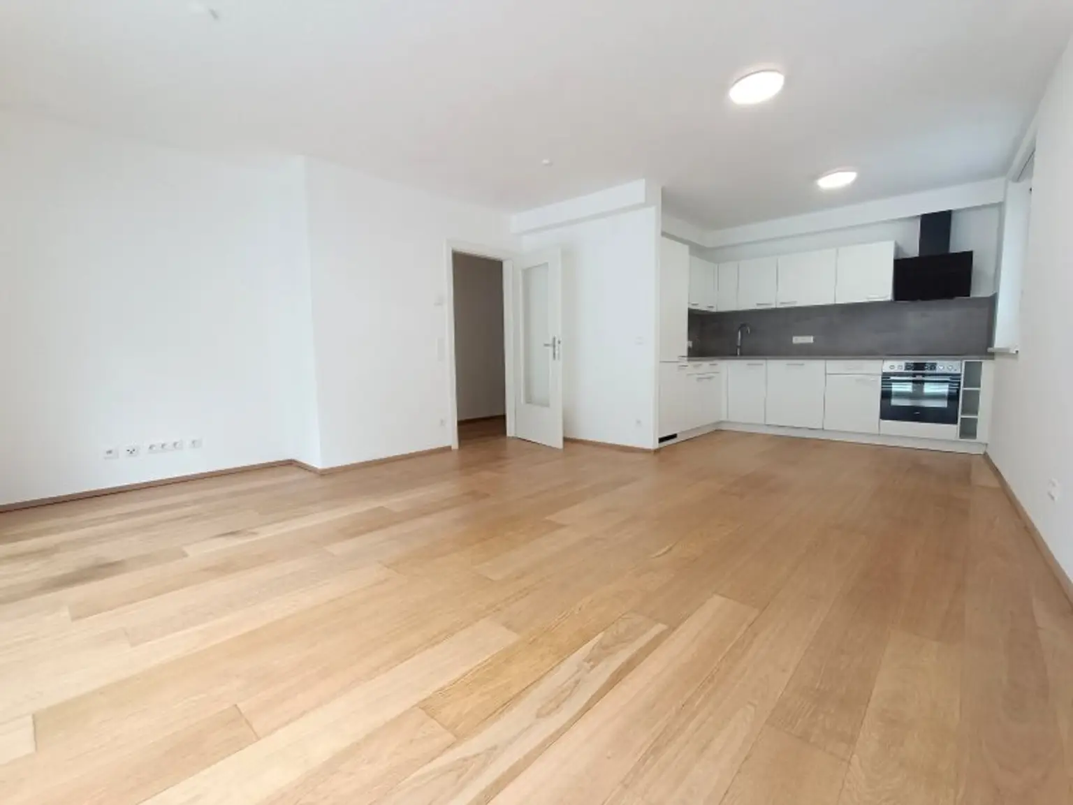 Wohn(t)raum im Grünen! Großzügige Neubau-Wohnung mit Garten inkl. PKW-Stellplatz im 19. Bezirk! Wohnküche! 2 Zimmer! Terrasse! Fußbodenheizung!
