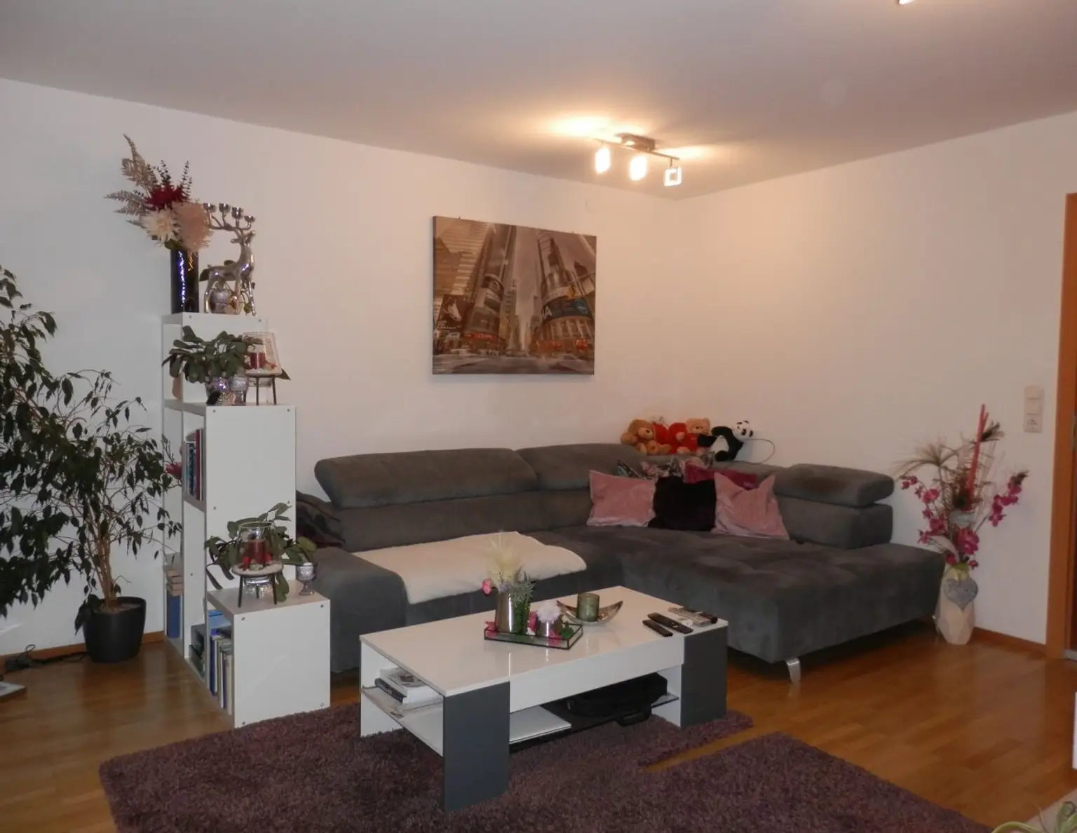 Wohnhighlight mit Top-Ausstattung - 4-Zimmer-Wohnung mit Balkon & Einzelgarage!