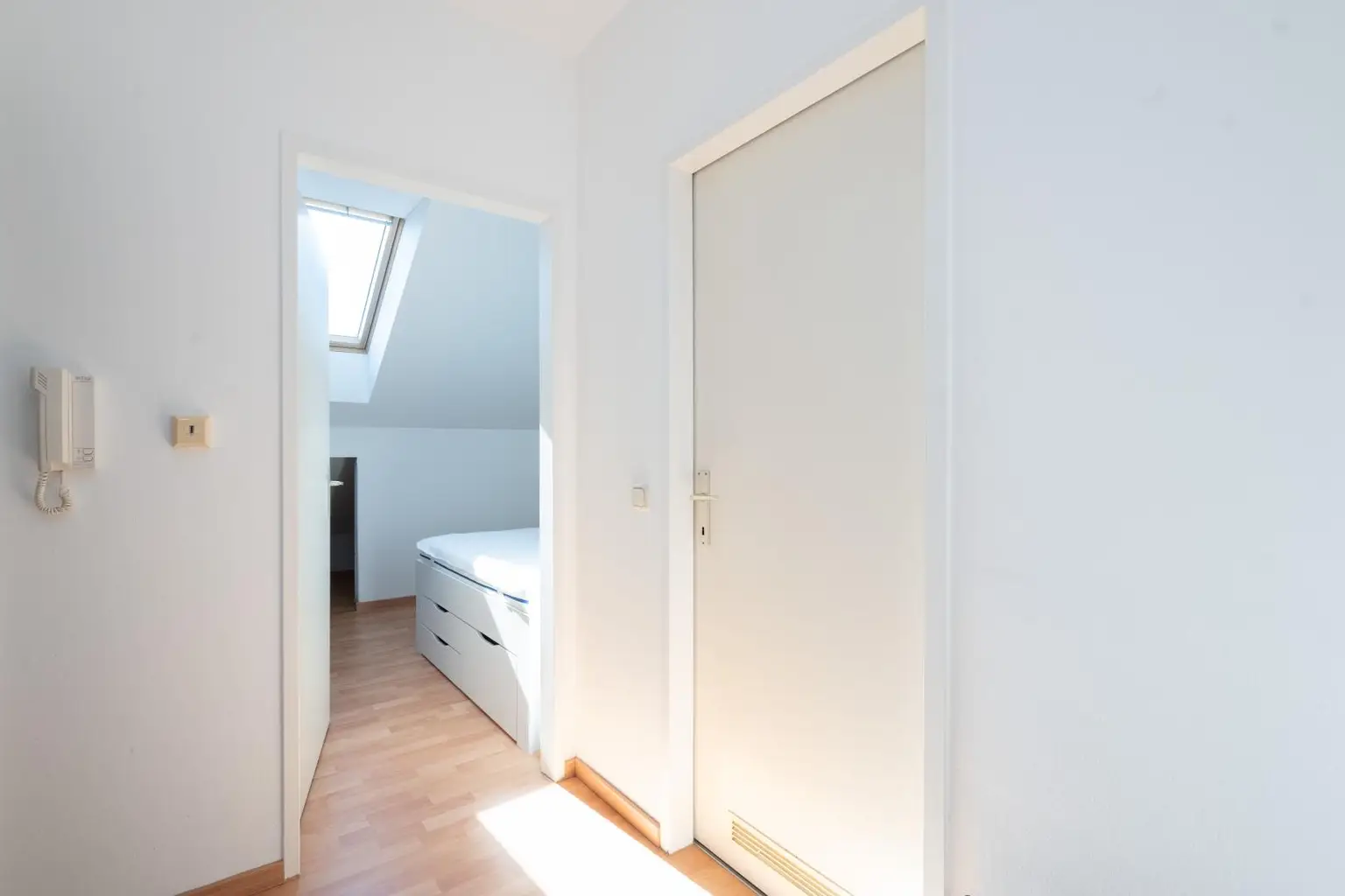 Vorzimmer/Garderobe (F8W4)
