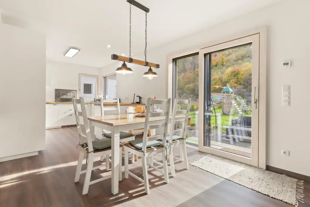 Modernes Fertighaus mit großem Grundstück in Sachsenburg