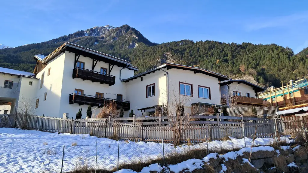 Exklusives Immobilienangebot: Historisches Juwel „Gasthaus“ im Herzen von Pfunds - Tradition trifft modernes Wohnen