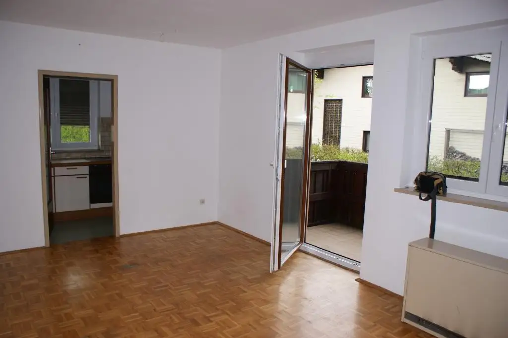 Nette 2.Zi.-Wohnung mit Balkon u. TG Abstellplatz
