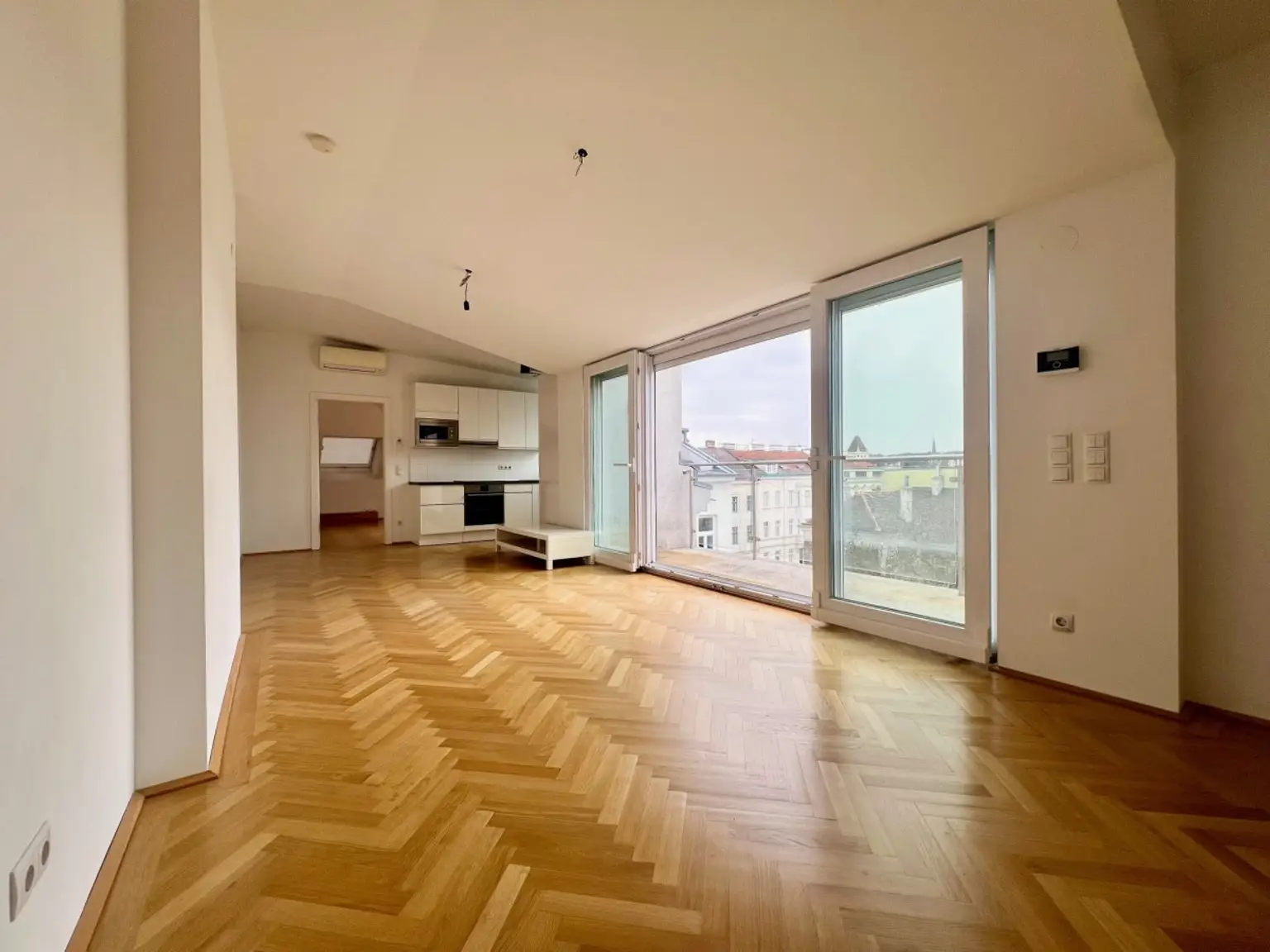 I | ++ NEU ++ SCHÖNE ZWEI  Zimmer mit TERRASSE - Altbau | Prima Service Immobilien