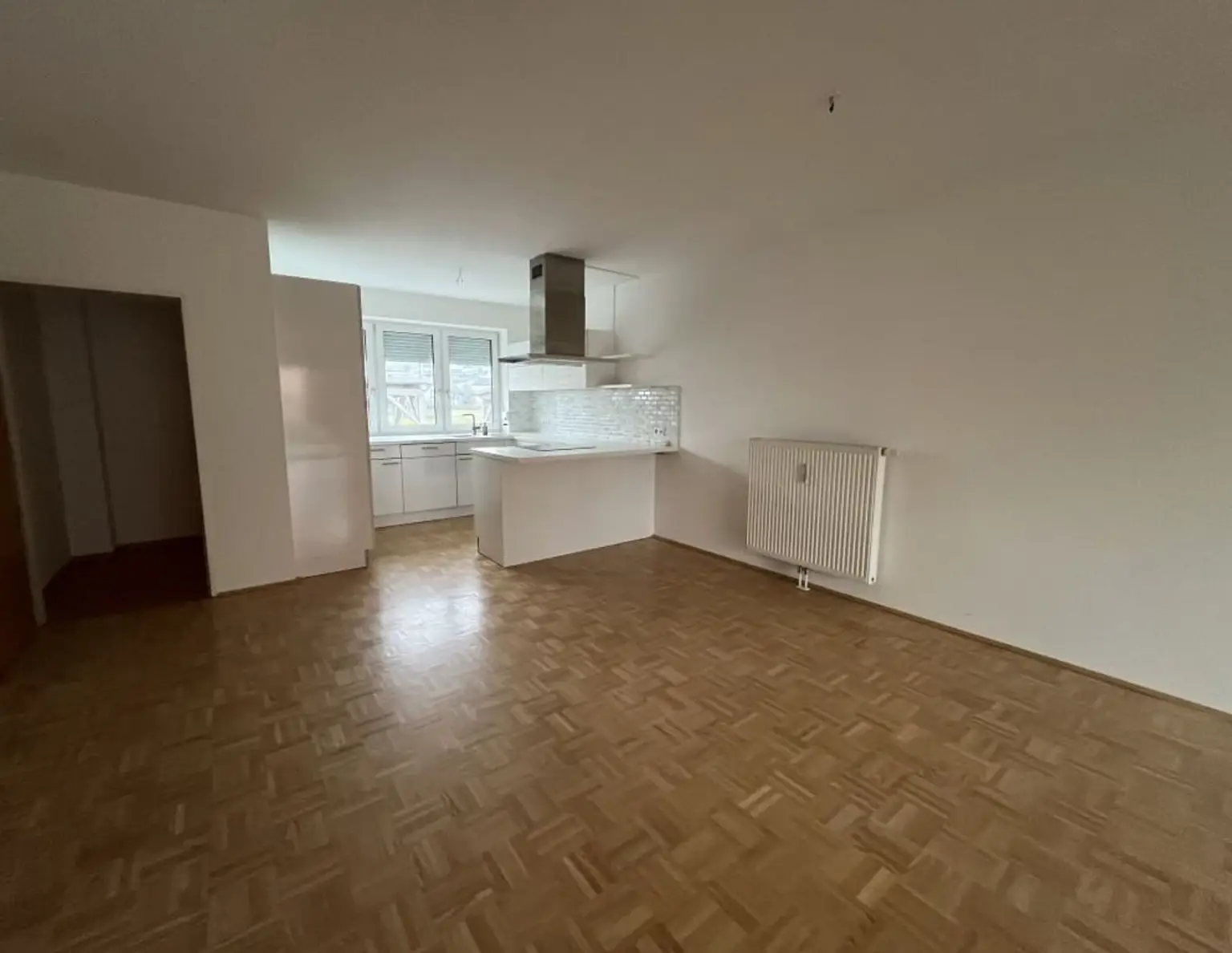 Moderne Traumwohnung in Top-Lage mit Garten und Tiefgarage - in Vöcklamarkt, Oberösterreich!