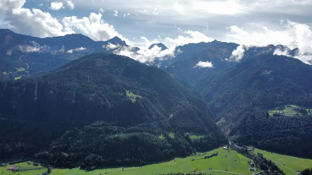 Sonniger Baugrund in Fiss mit Weitblick!