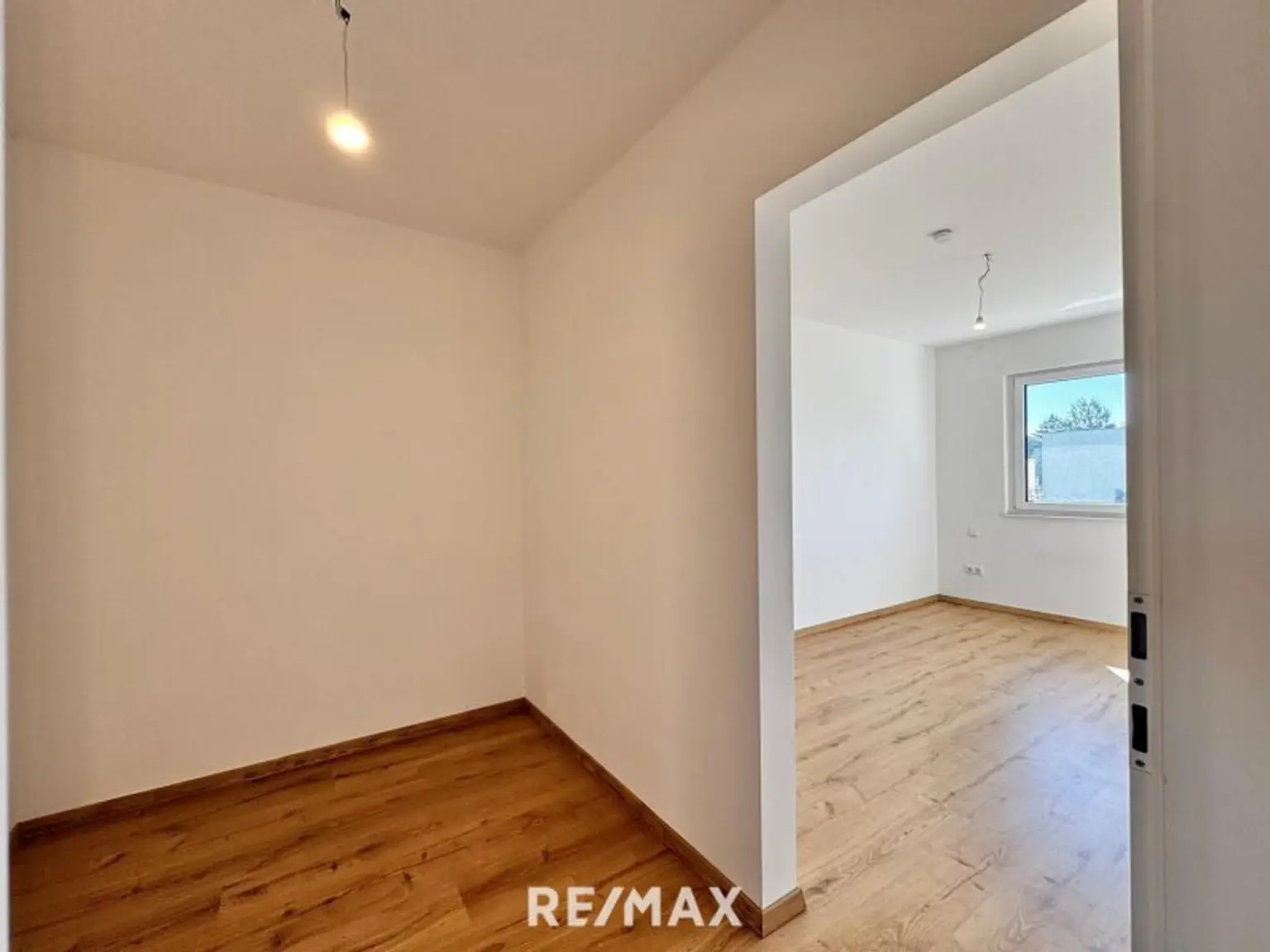 09_Zimmer+Schrankraum