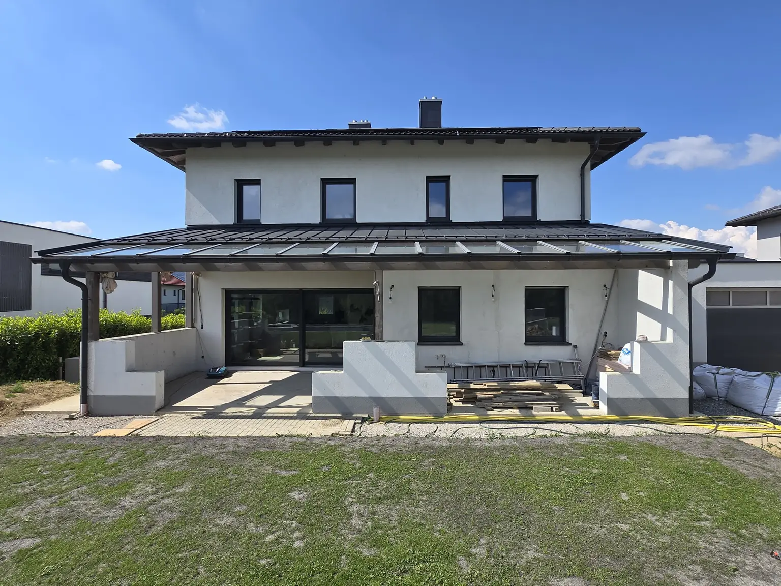 Einfamilienhaus mit überdachter Terrasse - Süden