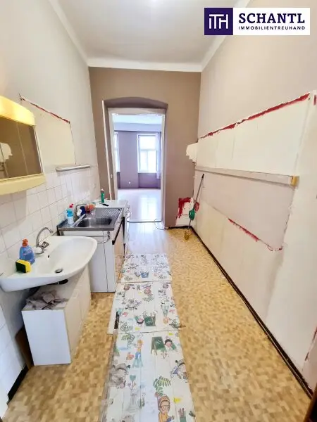 Ein kleiner Altbau mit großem Zukunftsplan! Sanierungsbedürftige Altbauwohnung mit toller Raumaufteilung + Traumhaft schönes Haus + Perfekte Infrastruktur und Anbindung! Jetzt zugreifen!