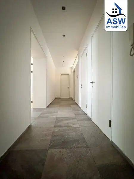 Perfekte Lage!! Top-moderne Altbauwohnung mit Balkon und Sauna in der Hauptstraße