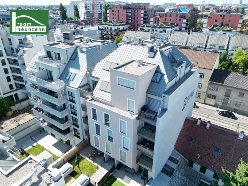 Fenster und Eingang bei der Donaufelder Straße! Vielseitig nutzbare Praxis/Ordination/Gastronomie/Einzelhandel in Toplage nahe Kagraner Platz. - WOHNTRAUM