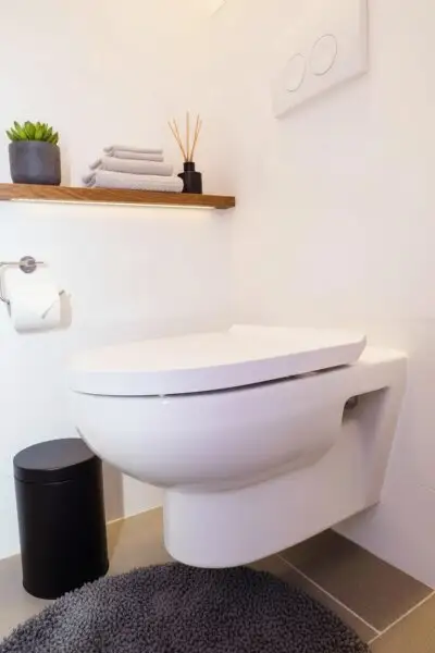 Nähe U6 "NIEDERHOFSTRASSE" & MEIDLINGER MARKT: komplett hofseitige 3-Zimmerwohnung