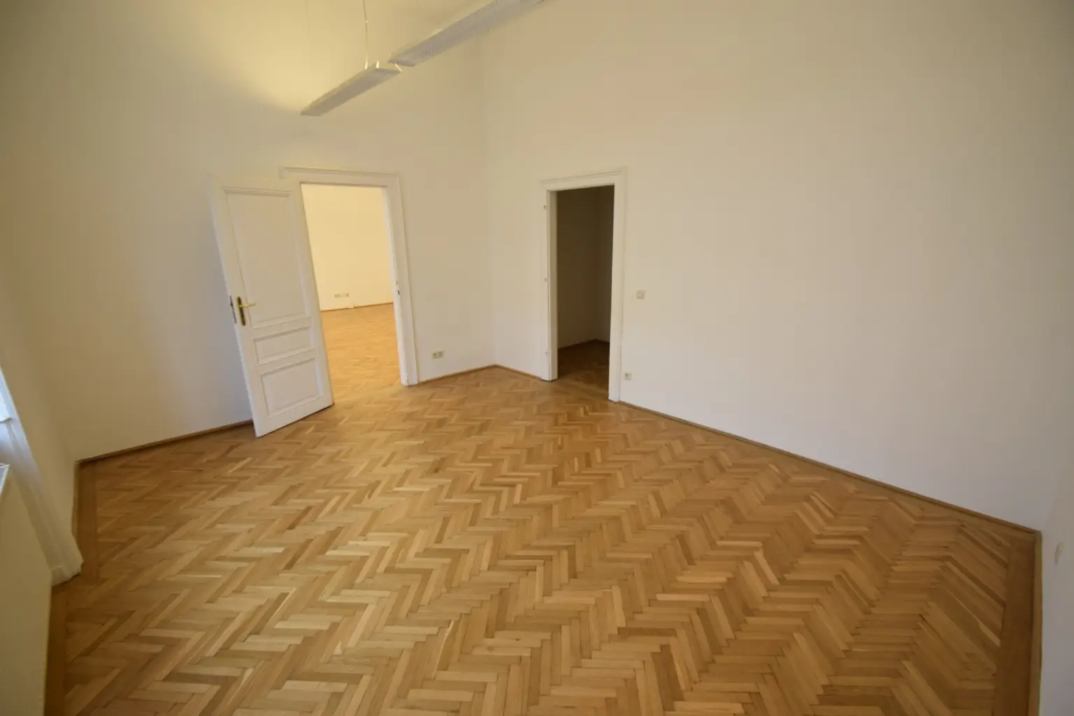 Zimmer 8