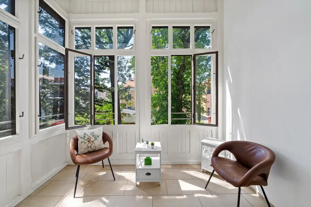 Wohnen wie im alten Wien! Traumhafte klassische Altbauwohnung Nähe Schönbrunn und U 4