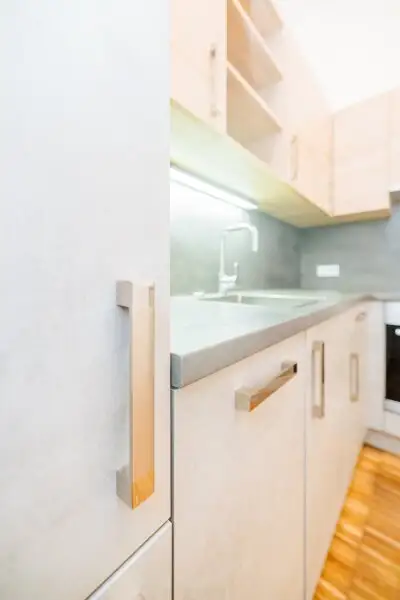 WOHNEN AM PARKRAND I BALKON I WG-TAUGLICH I RUHIG I BADEWANNE I AB SOFORT I PROJEKT WOHNEN I