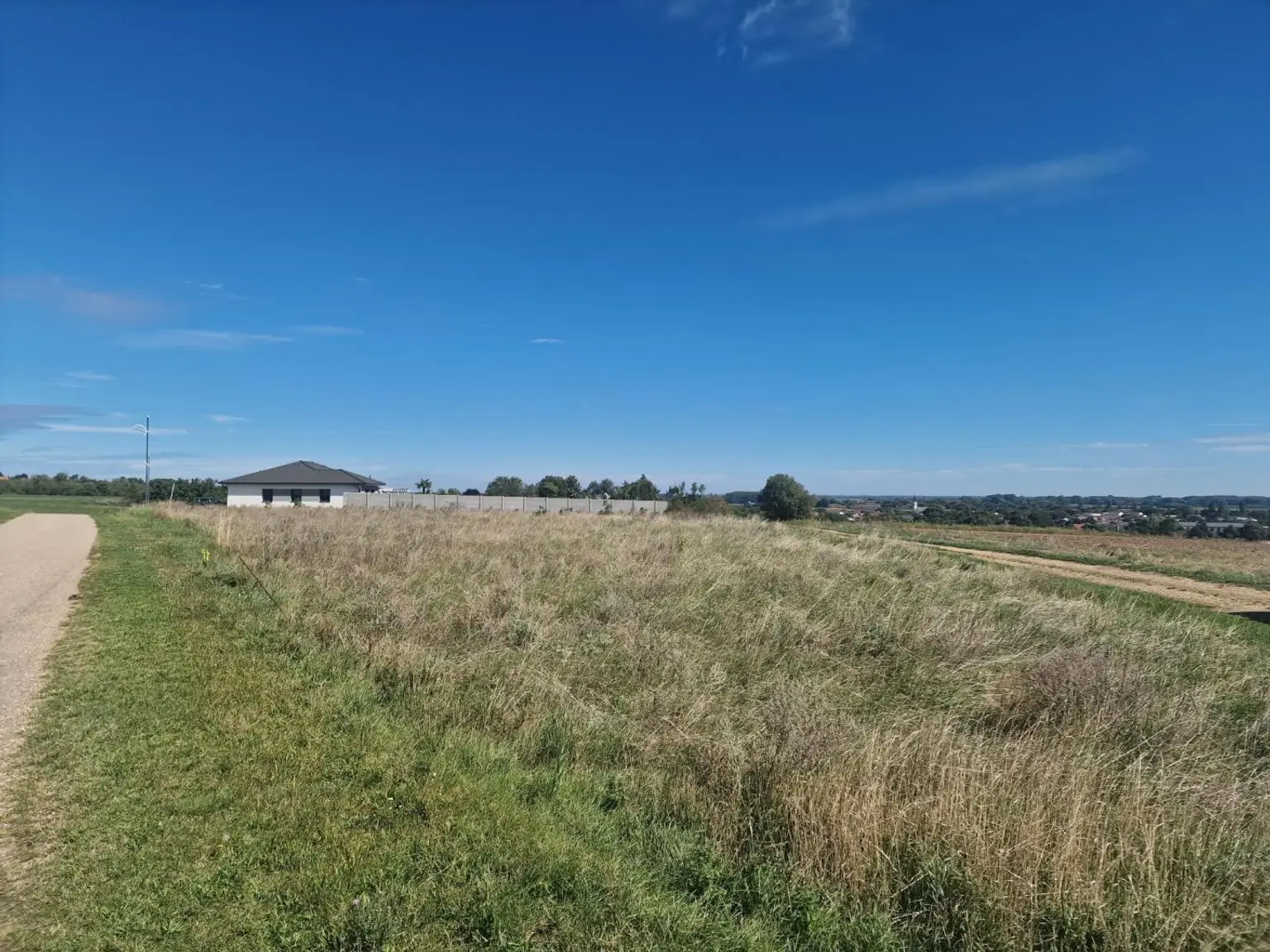 Grundstück mit Weitblick am Weinberg in Nickelsdorf- bereits aufgeschlossen