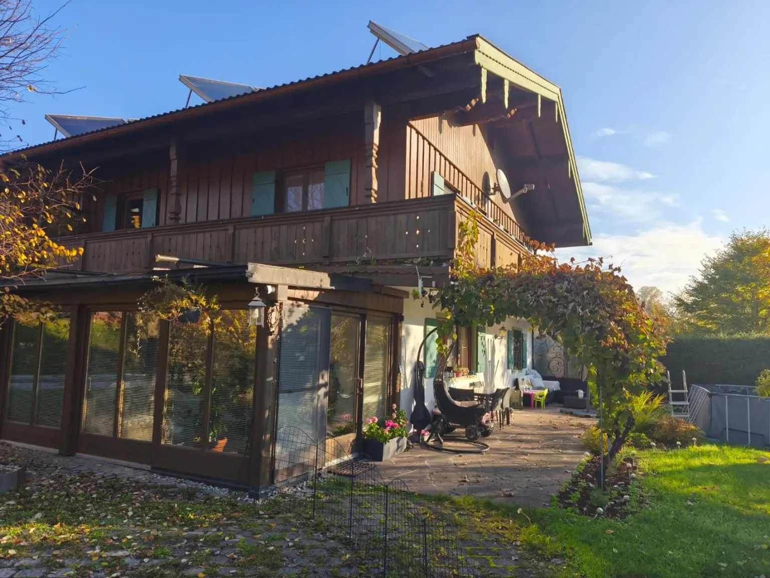 Großzügiges Zweifamilienhaus mit Bergblick in Ruhpolding