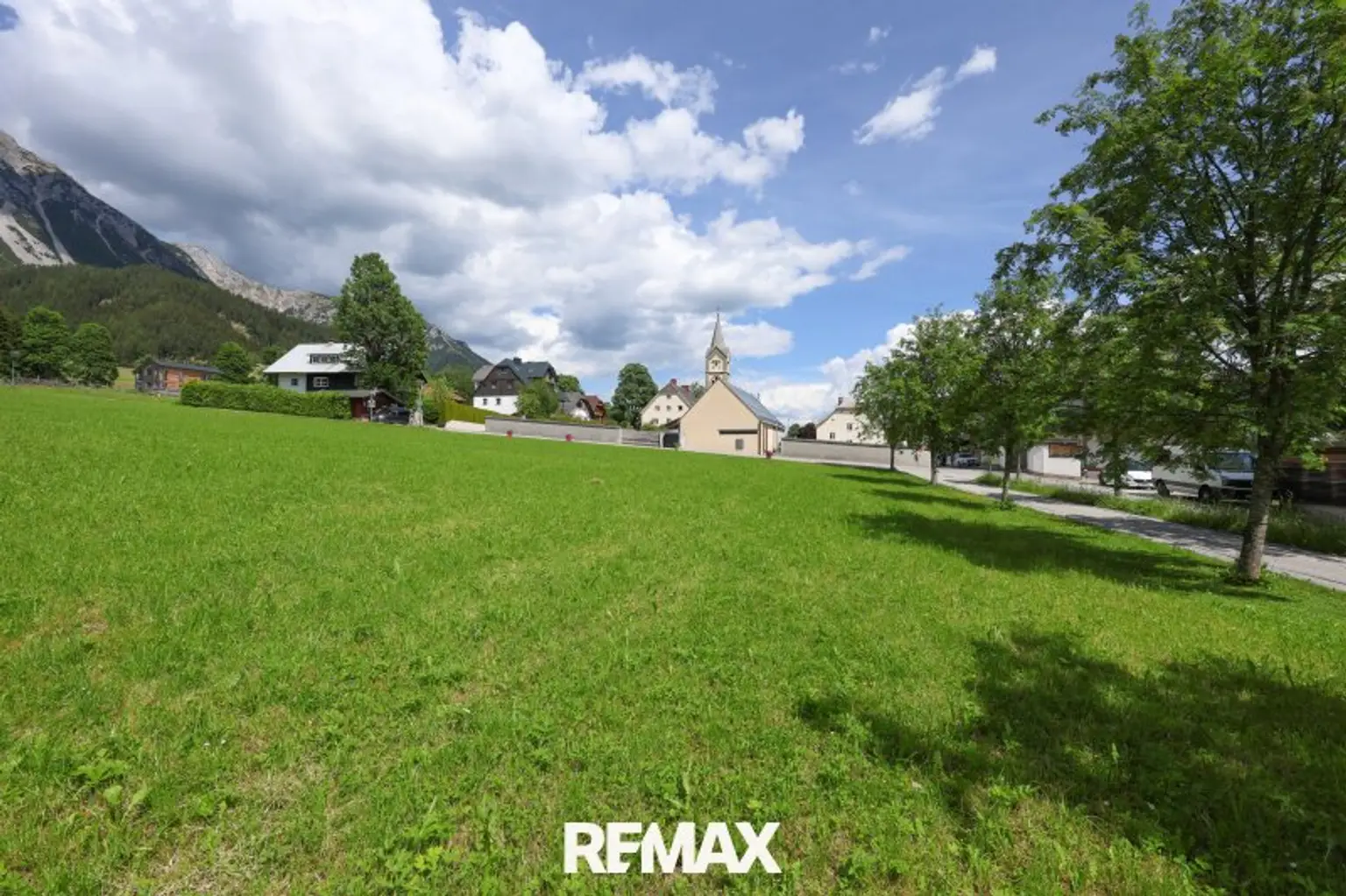 Blick Richtung evang. Kirche OST
