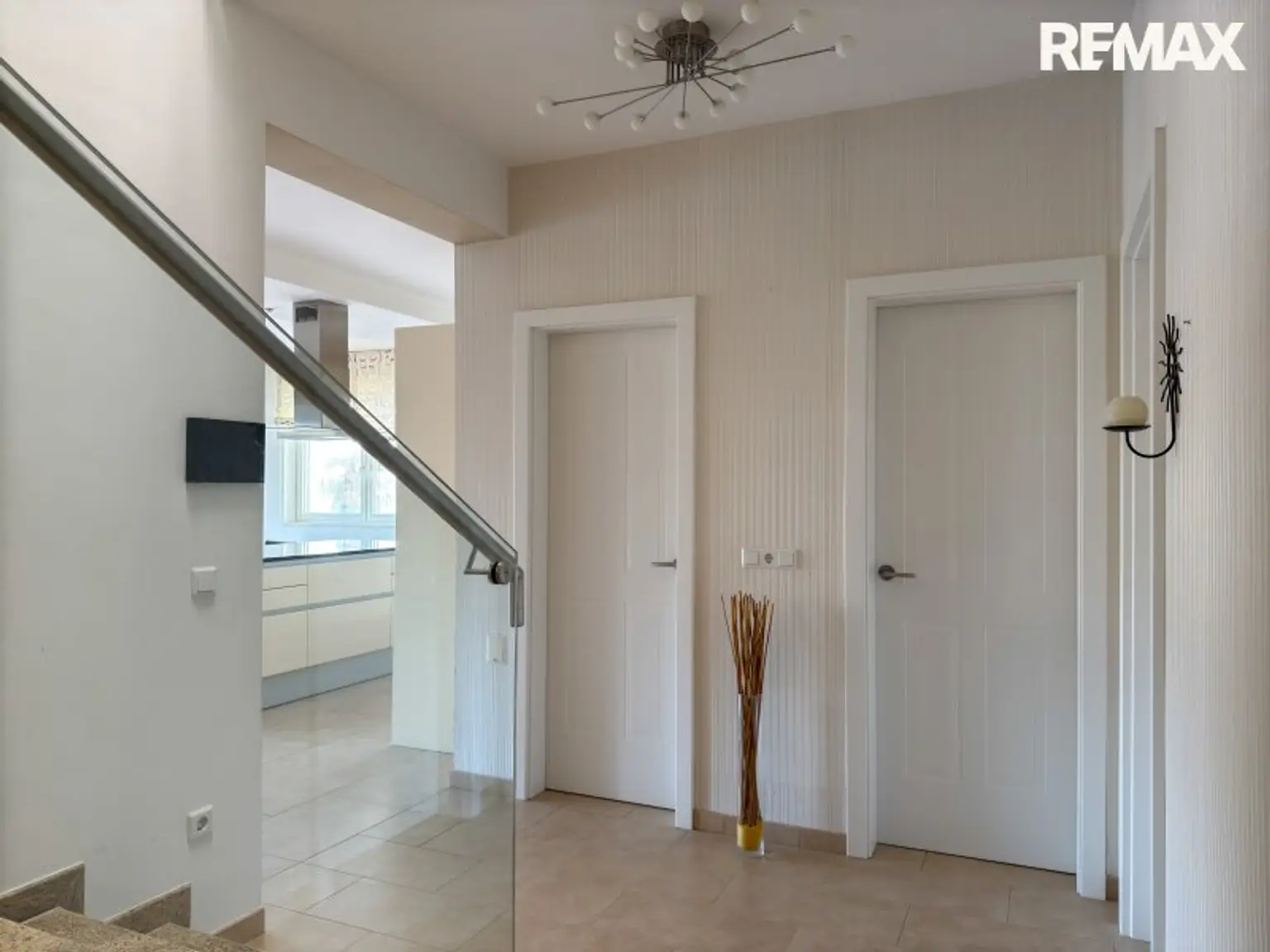 Wohnen am Wasser - ca. 189 m² Wohnfläche & direkter Seezugang auf Pachtgrund!