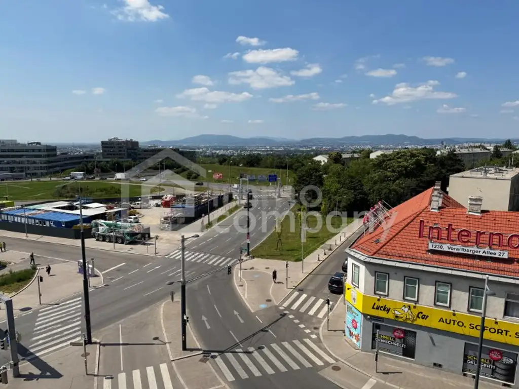 ERSTBEZUG nach Renovierung - DIREKT bei U1 - PROVISIONSFREI !!!