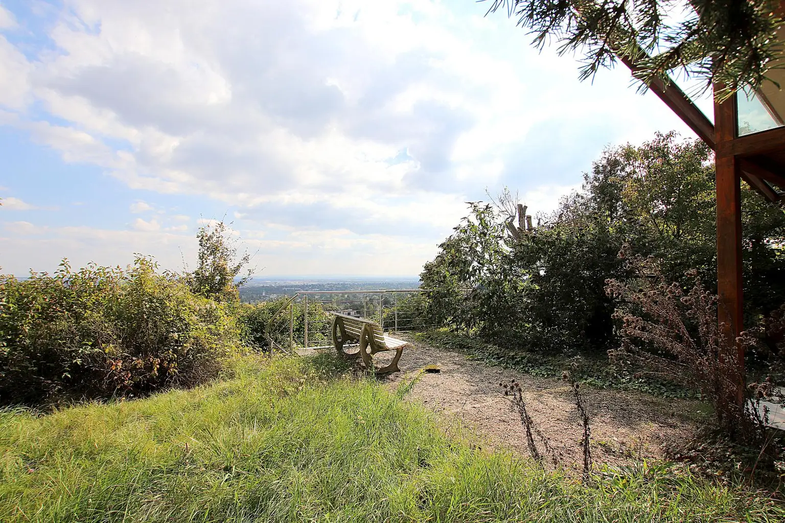 Eigengrund: Grünland mit Gartenhaus - Großes Grundstück in Mauer am Kadoltsberg - direkt am Lainzer Tiergarten