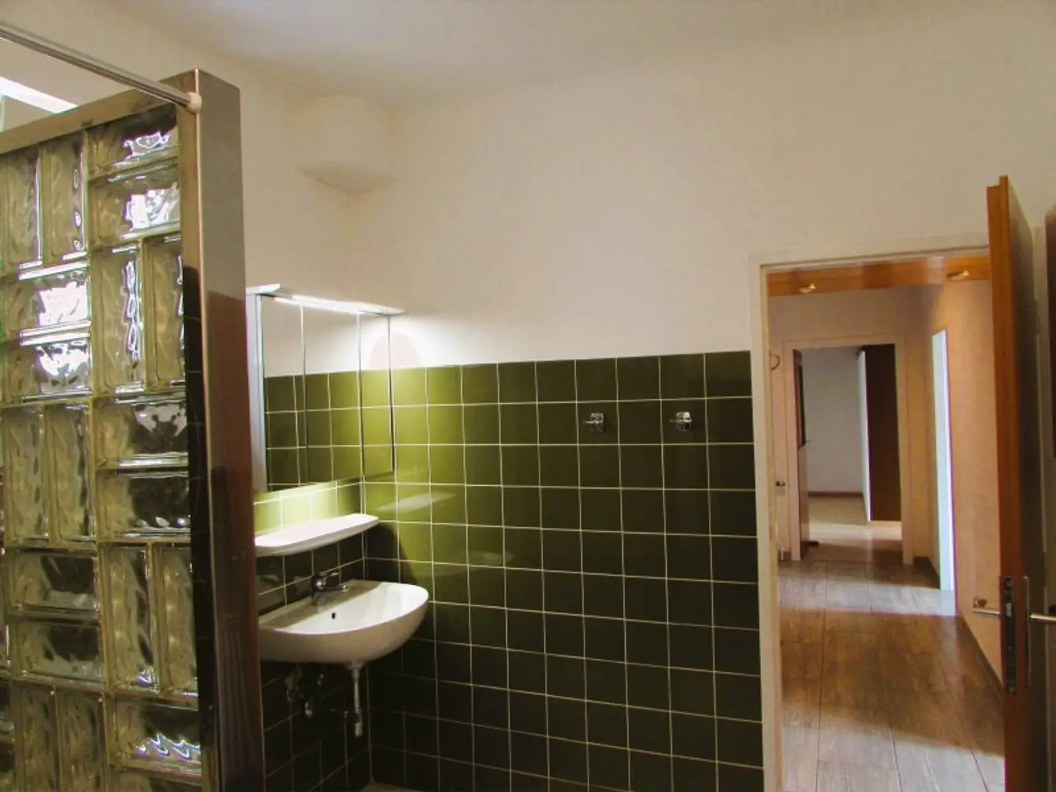 *****südseitige Wohnung mit großem Balkon*****