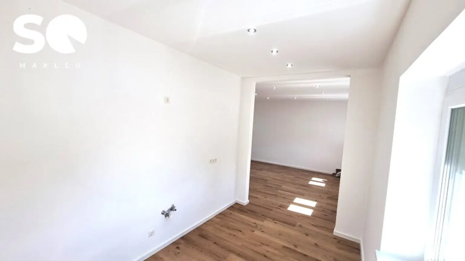 #SQ - WIENER NEUSTADT: EXKLUSIVES WOHNERLEBNIS FÜR FAMILIE, ARBEIT UND MEHR – TRAUMHAUS MIT DACHTERASSE UND FERNBLICK