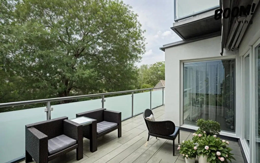 Wohnen über den Dächern Wiens // Maisonette mit 3 Terrassen, Rooftop & traumhaftem 360°-Ausblick