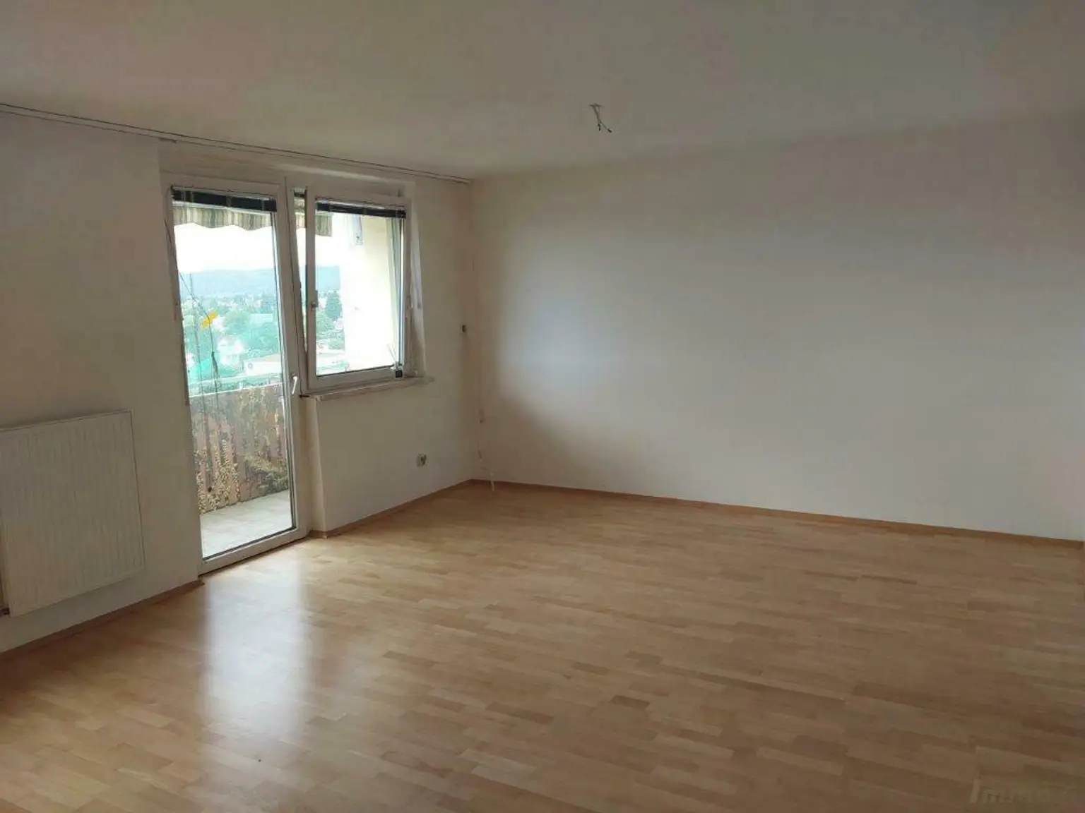 Stadtapartment mit West-Loggia und Parkmöglichkeit bei City-Park zu verkaufen!