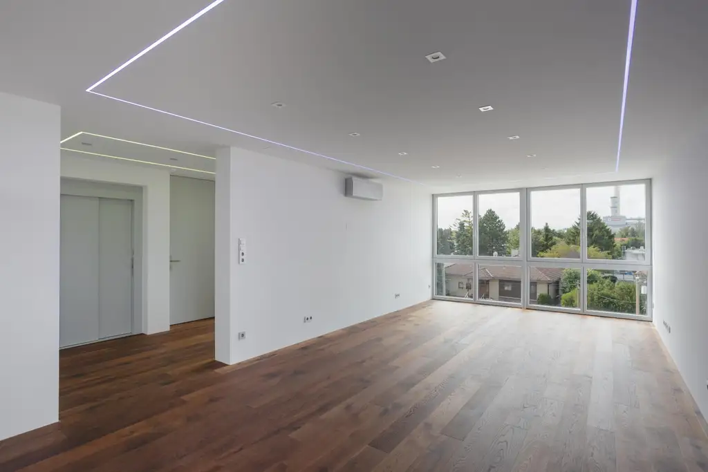 "Penthouse mit Sauna, Pools und eigenen Aufzug"