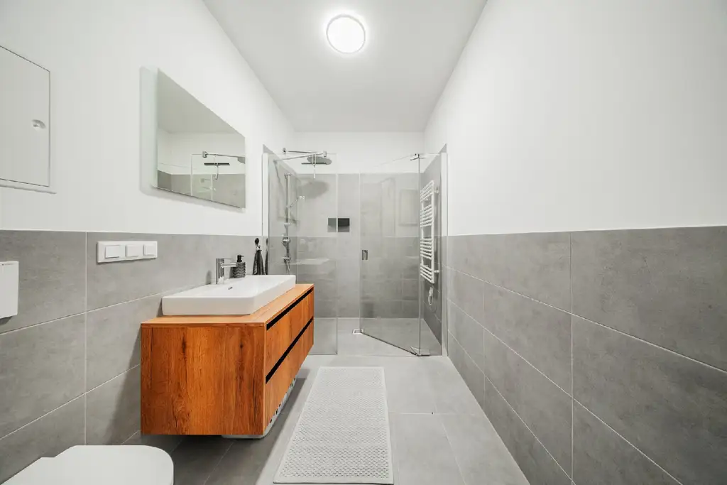 Penthouse im 34. OG mit Terrasse I 360° Wienblick I Designküche I TG Platz mit E-Ladestation