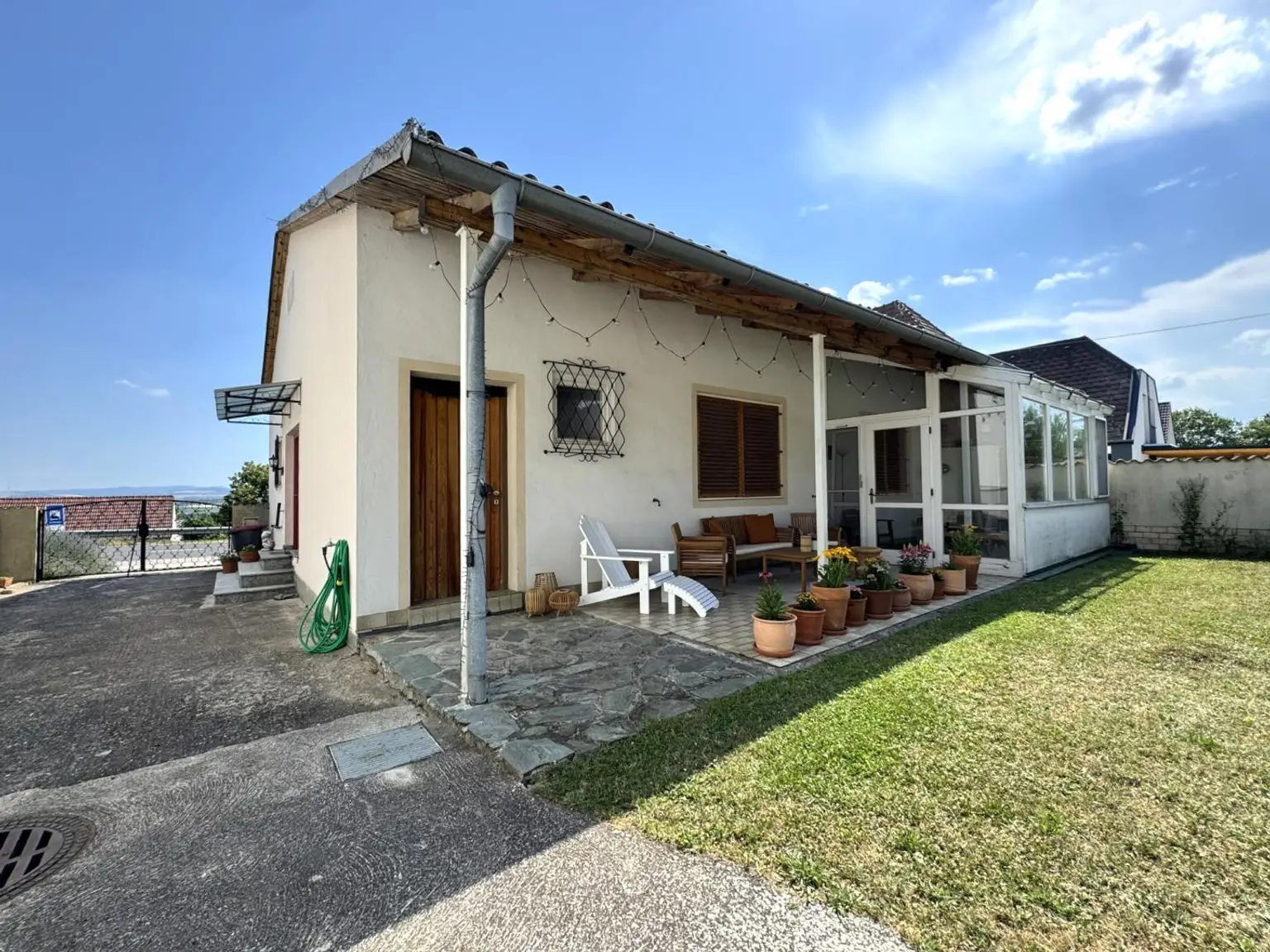 Entzückender Bungalow mit Riesengarten
