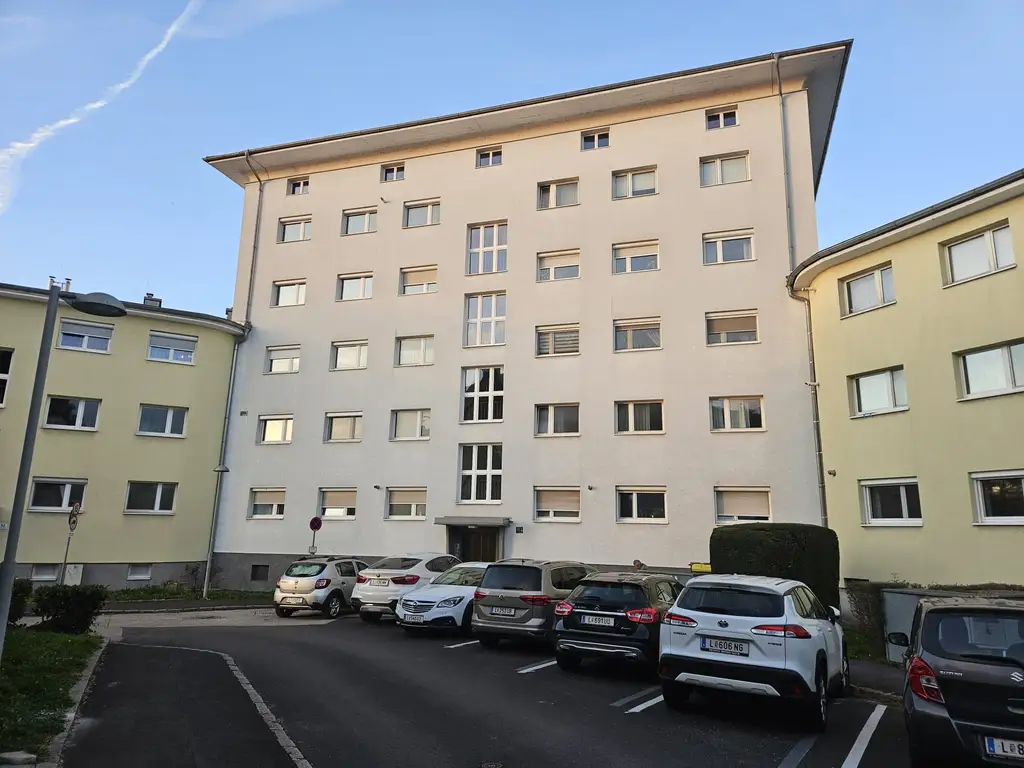 VERMIETETE EIGENTUMSWOHNUNG AM LERCHENFELD