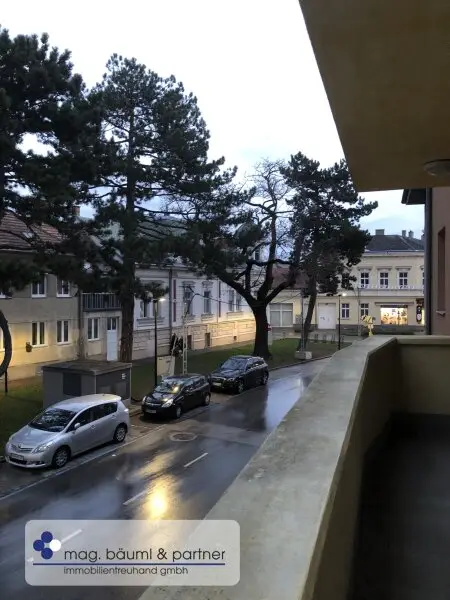 PROVISIONSFREI 2 Zimmer mit  grosser Terrasse