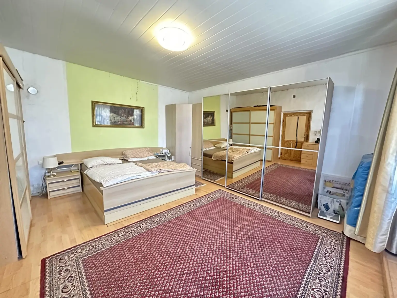 "Einfamilienhaus mit großem Grundstück in Schrattenberg"