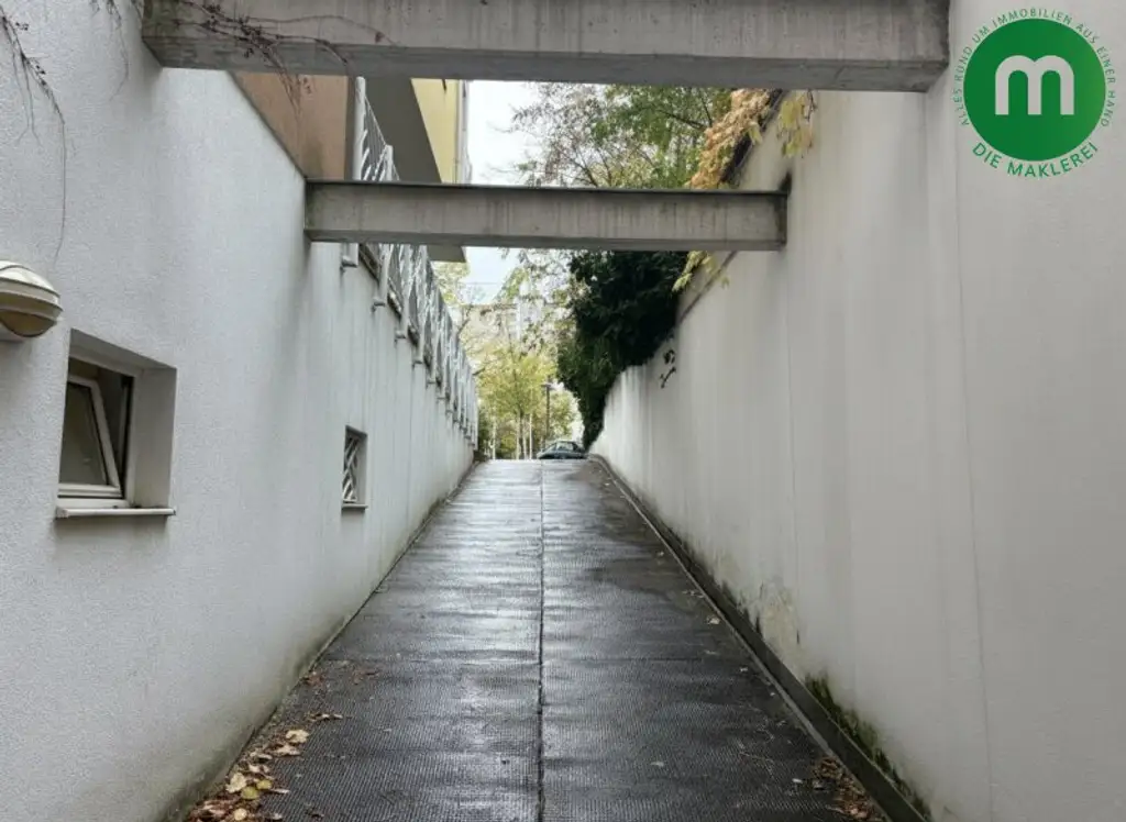 4 Stk Garagenplätze (Stapelparksystem)