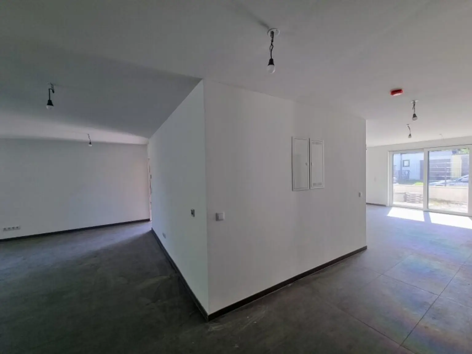 Privilegiertes Wohnen am Rosenhügel - Elegante Maisonette inkl. Garten im Architektenhaus | Erstbezug!