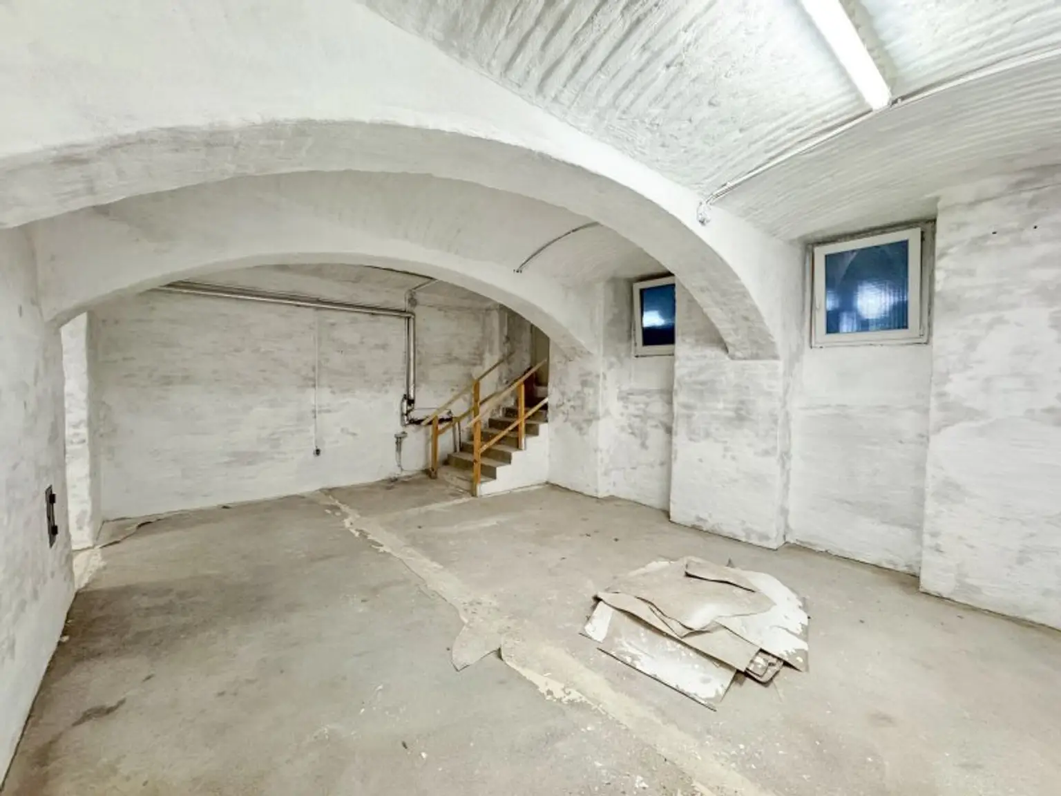 PROVISIONSFREI! Hannovermarkt, Wallensteinstraße Lager / Magazin mit 46,51 m2 Nutzfläche und Strassenzugang zu vermieten!